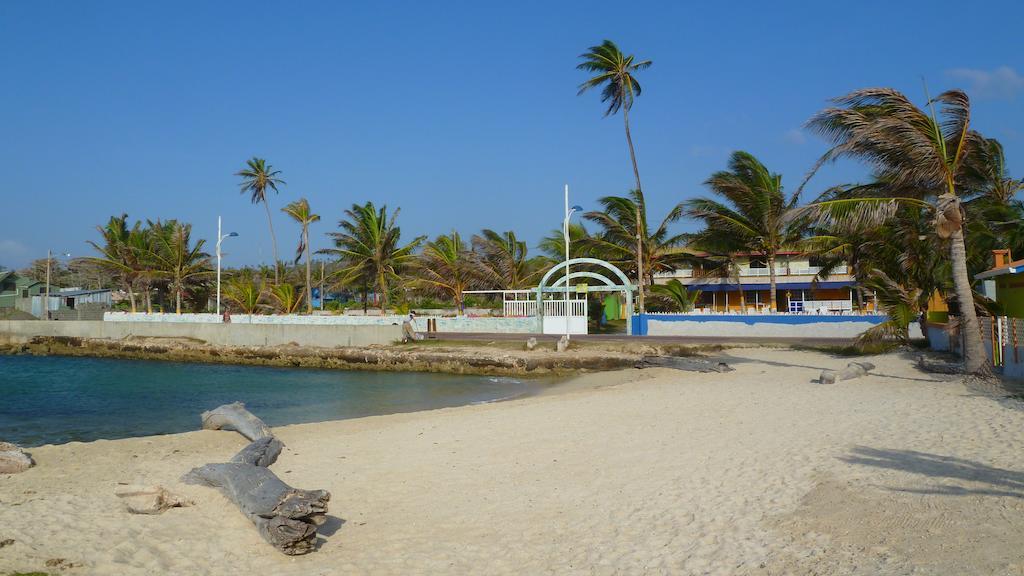 Yellow Moon Guesthouse & Apartments San Andrés 외부 사진