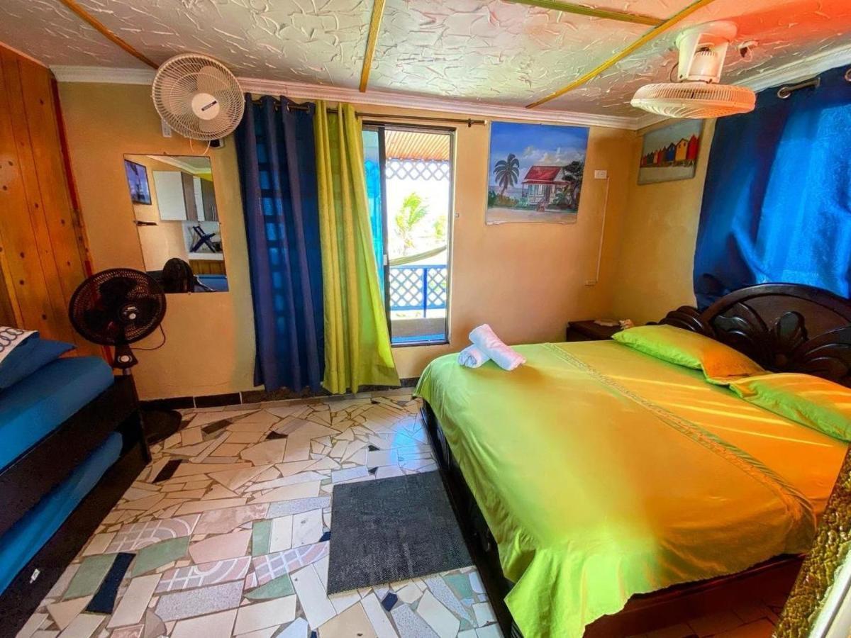 Yellow Moon Guesthouse & Apartments San Andrés 외부 사진