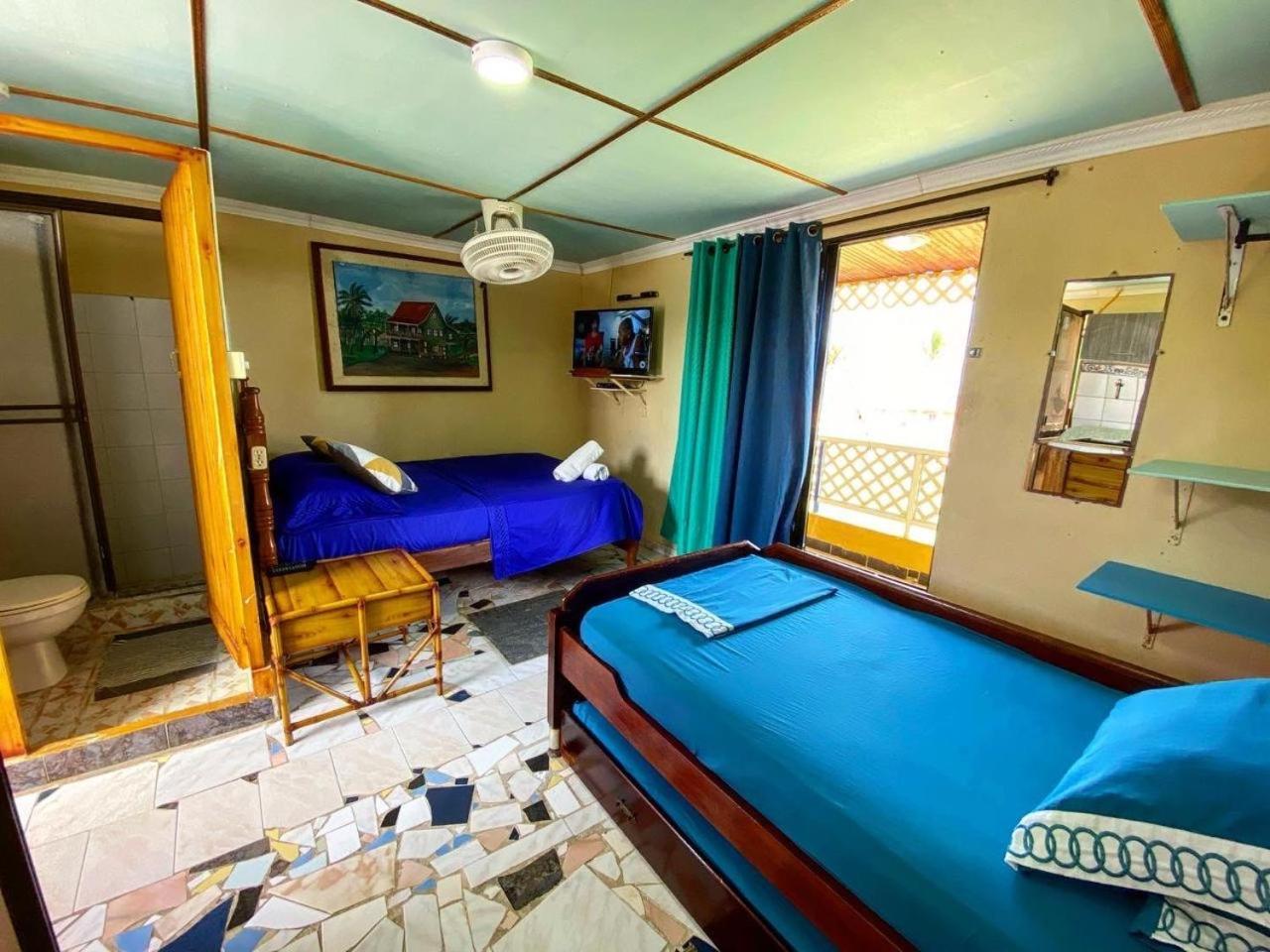Yellow Moon Guesthouse & Apartments San Andrés 외부 사진